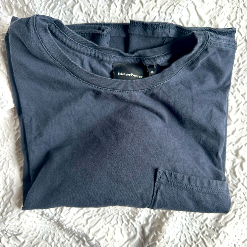 NWOT WeWoreWhat Navy crop t-shirt medium